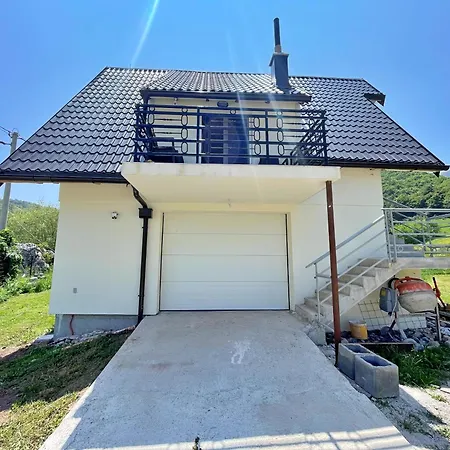 Planinska Kuca Kosutic Horská chata Tusila