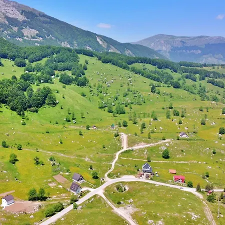 Planinska Kuca Kosutic Brvnara *